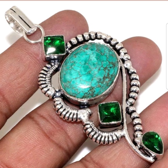 Jewelry - Handcrafted Turquoise Green  Quartz  Pendant